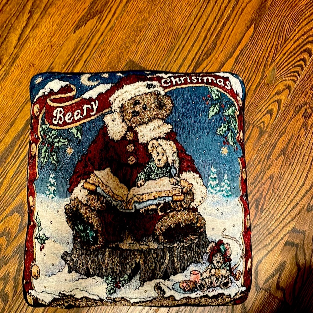 Vintage Boyd’s Bears Pillow Set of 4